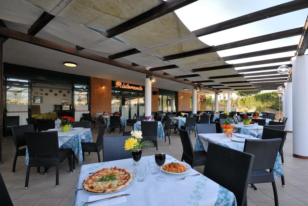 La Cecinella Apartments Марина-ди-Чечина Экстерьер фото