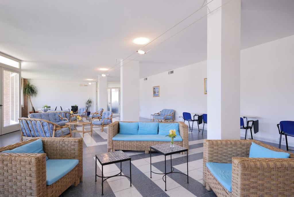 La Cecinella Apartments Марина-ди-Чечина Экстерьер фото