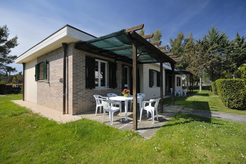 La Cecinella Apartments Марина-ди-Чечина Экстерьер фото